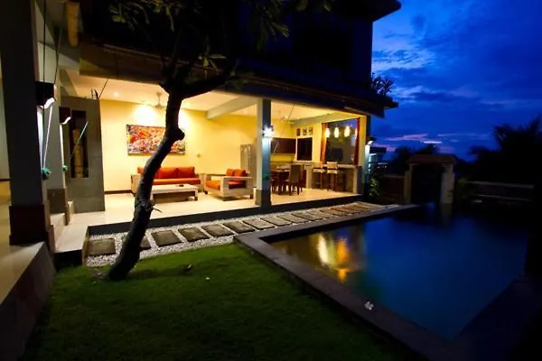 Maison d'hôtes Sandat Mas Uluwatu